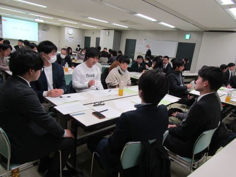 写真１　 グループディスカッション