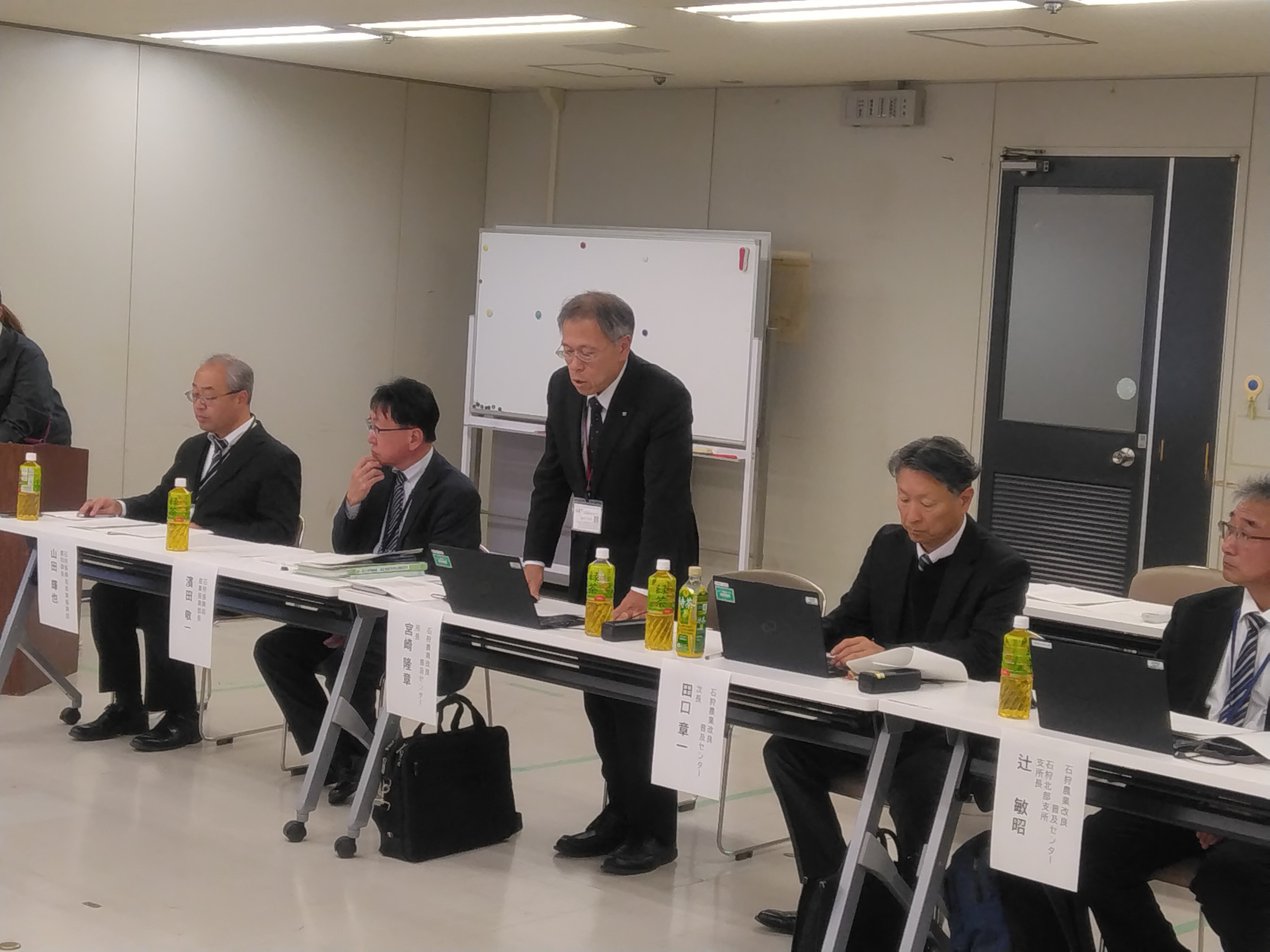 石狩農業改良普及センター宮崎所長からの報告「北海道の普及事業・普及センターの活動概要」